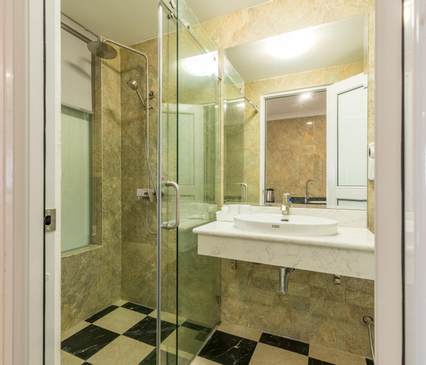 Bathroom 4