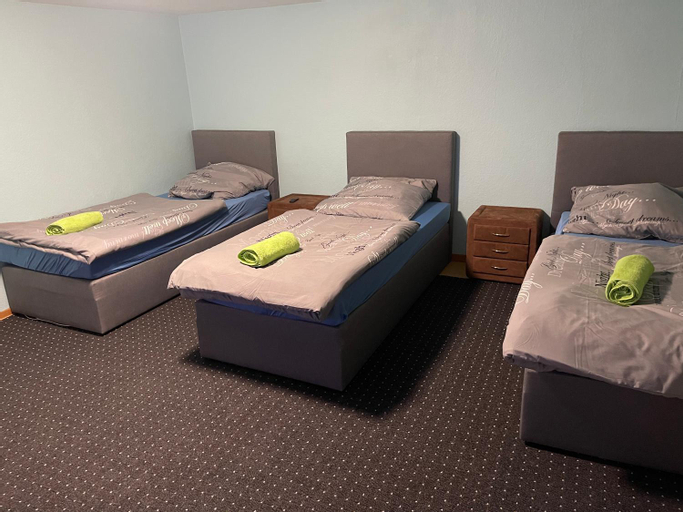Chambre avec 3 lits, Trier