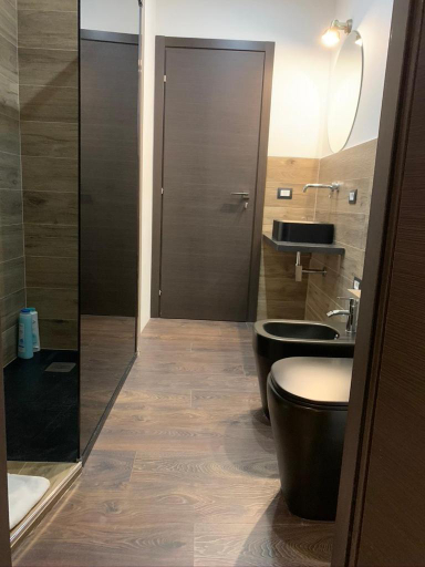 Bathroom 3, Suite Lame 37, Bologna