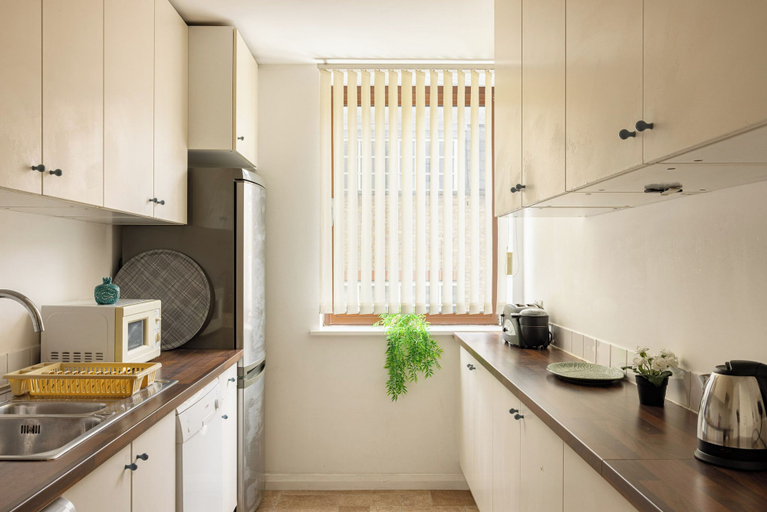 Others 5, Penthouse With Views Across London, London
