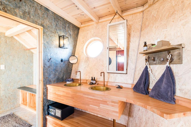 Bathroom, Shipwreck Lodge, Sesfontein