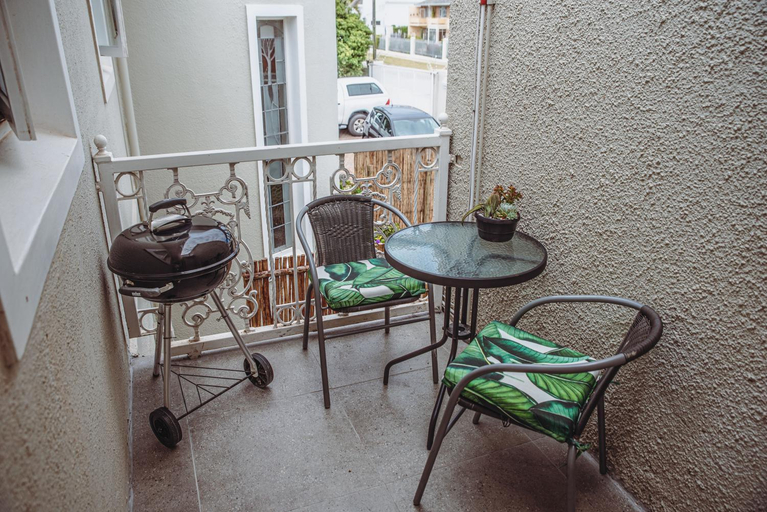 Others 3, Harbour Cottages, Humewood, Nelson Mandela Bay