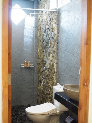 Bathroom 2, Kampung Sari Homestay, Gianyar
