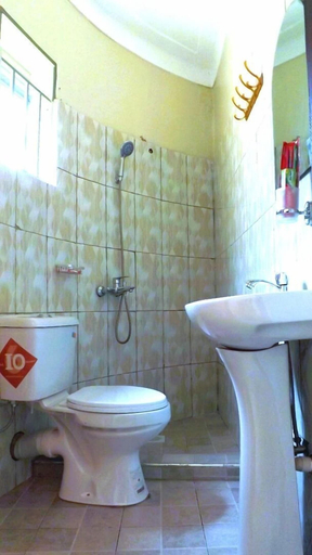 Bathroom, Antique Cottages, Ndorwa