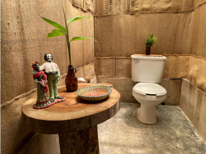 Bathroom 2, Jungla y Estrellas, Cozumel