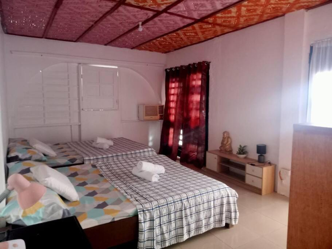 Bedroom 2, SEASCAPE, Moalboal