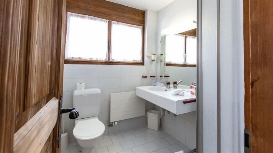 Bathroom 4, Hôtel Magrappé, Sion