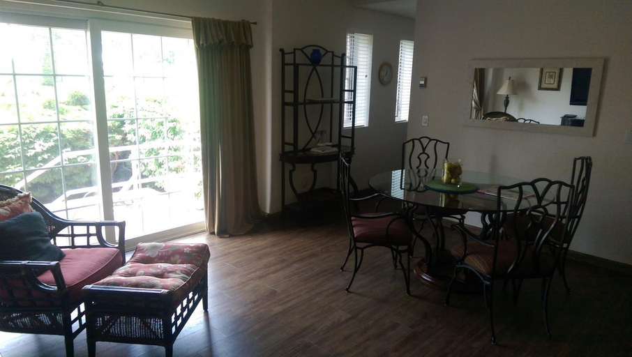 Dining Room 2