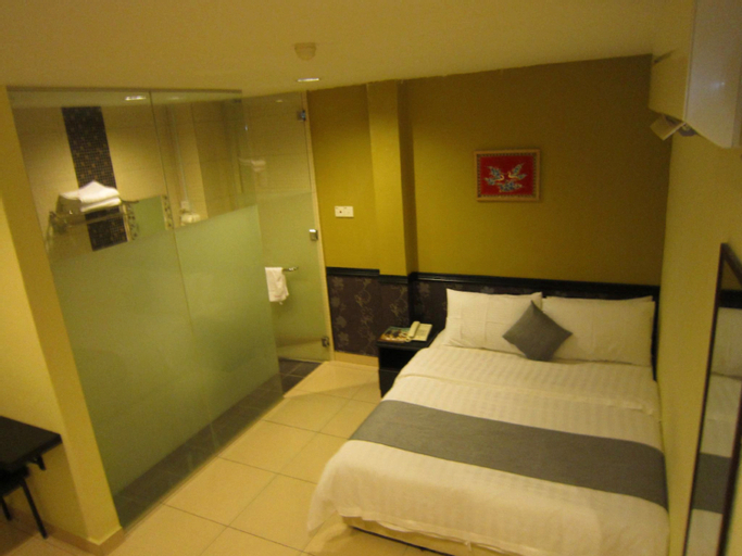 Bedroom 6