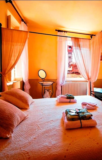 Bedroom 1, Bed and Breakfast Evelina, Lucca