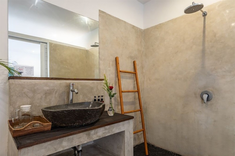 Bathroom 4, Villa Riva - 500 m from Seminyak square - 800 m from Kudeta beach, Badung