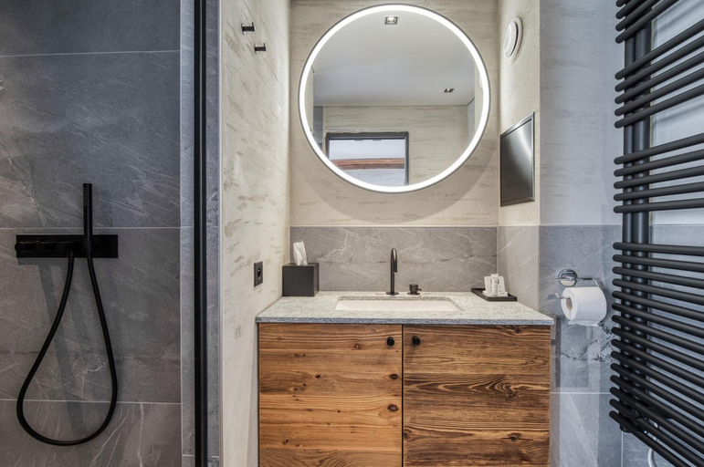 Bathroom 5, Chalet Eden Roc, Savoie