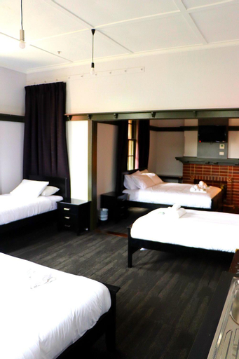 Bedroom 9