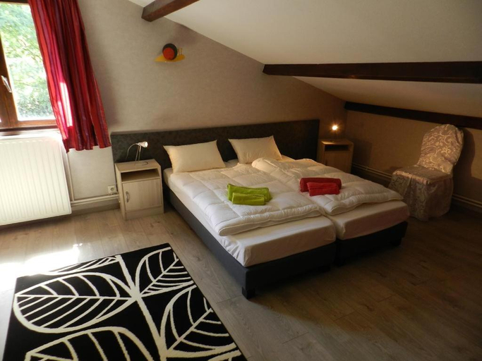 Bedroom 9