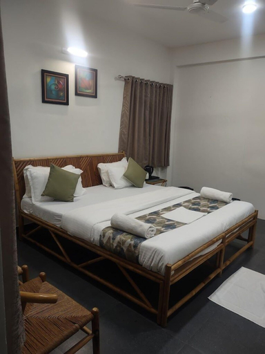 Bedroom 4, Fame Food Sayla, Surendranagar