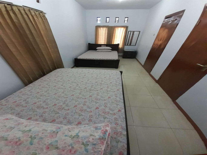 Bedroom 1, Room 3 @ Pondok Ciremai (Medium Room), Majalengka