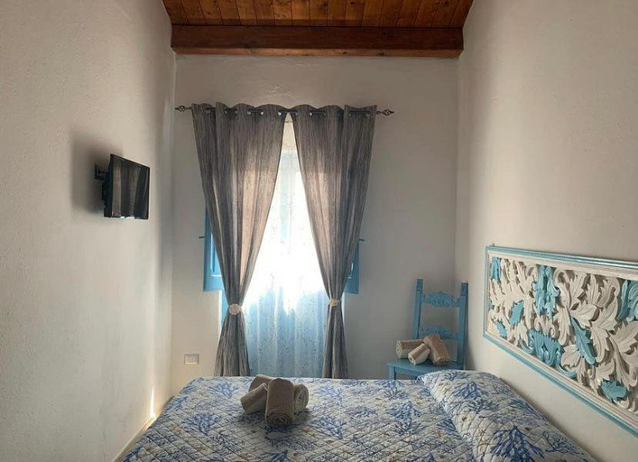 Bedroom 2, BnB Le Janas, Oristano