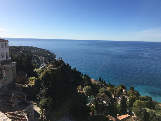Others 3, Triplex entre ciel et mer, Alpes-Maritimes