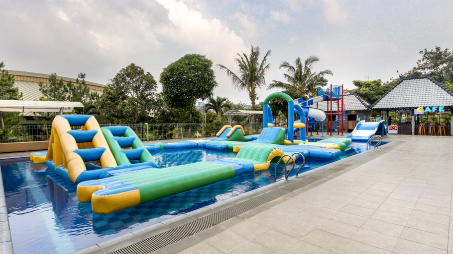 The Wujil Resort and Conventions Semarang - Sport & Beauty