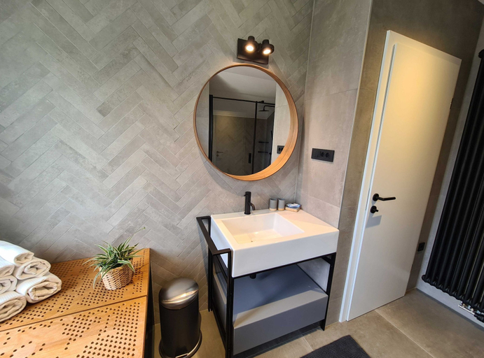 Bathroom 2, Stylish and Elegant Crikvenica Apartments, Crikvenica