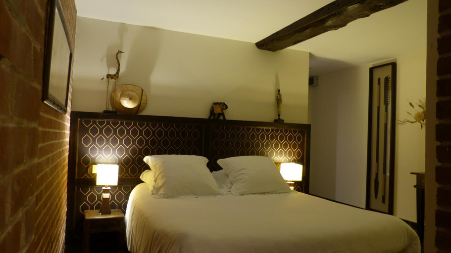 Others 4, Le Pave d'Hotes, Calvados