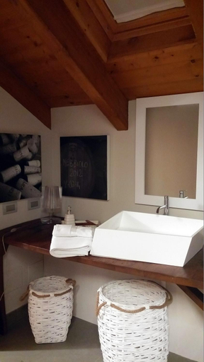 Bathroom 3, Relais Profumo di Vino, Novara