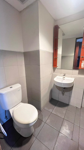 Bathroom, Bintaro Icon by CherryRoom, South Tangerang