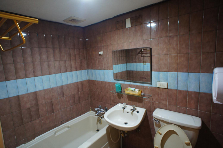 Bathroom 6