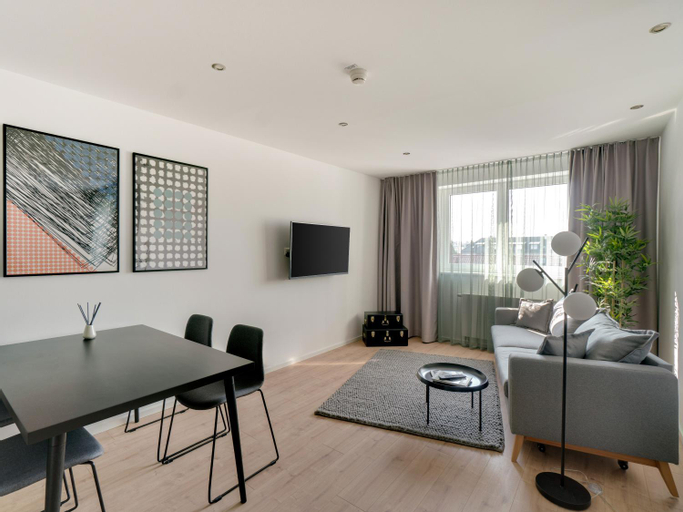 Dining Room 9