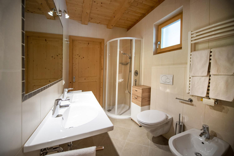 Bathroom 3, Apartments Bea, Bolzano
