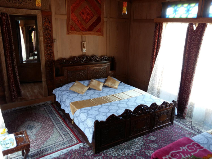 Others 3, Houseboat Moon of Kashmir, Srinagar