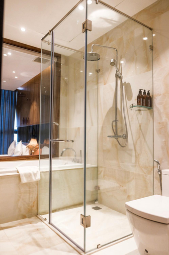 Bathroom 13