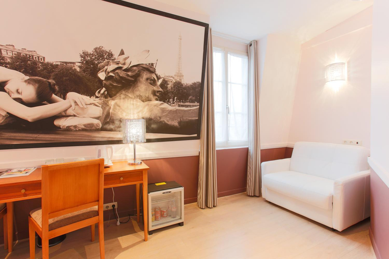 Bedroom 2, Hotel Atelier Vavin, Paris