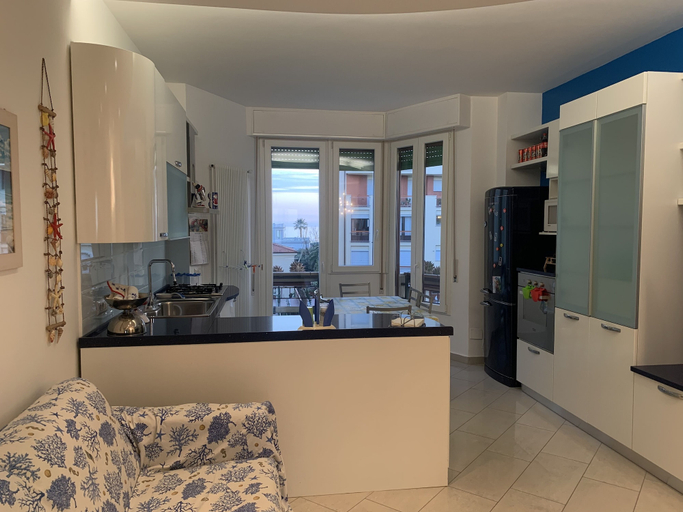 Loredana, Massa Carrara