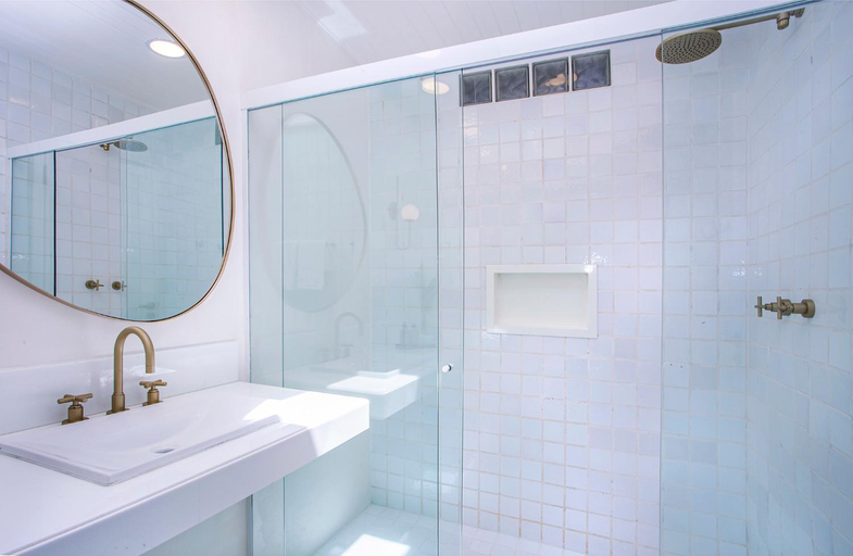 Bathroom 3, Casa Hotel Sahy, São Sebastião