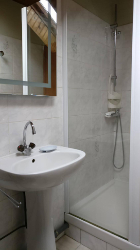 Bathroom, La cle des champs, Puy-de-Dôme