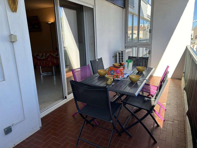 Others 4, Appartement familial proche plage avec parking, climatisation et balcons - 6 couchages, Gard