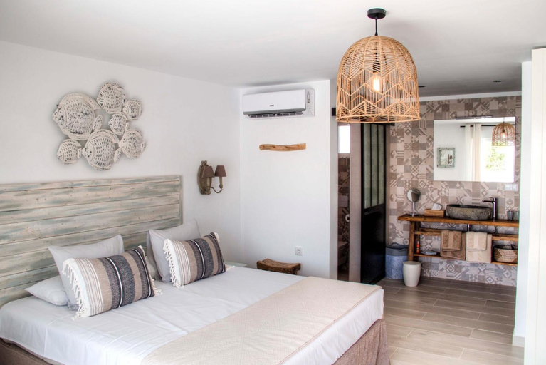 Others 4, Finca Pura, Clothing Optional Guestrooms, Alicante