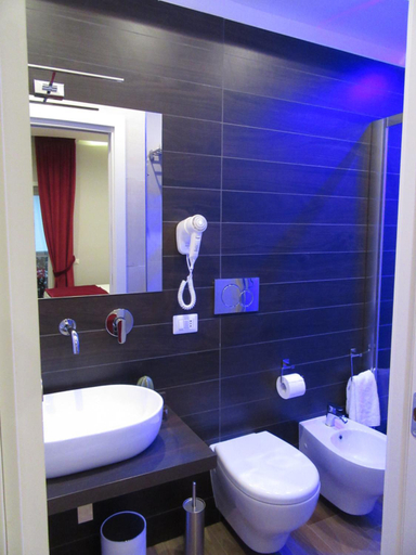 Bathroom 2, Gea Suite, Napoli