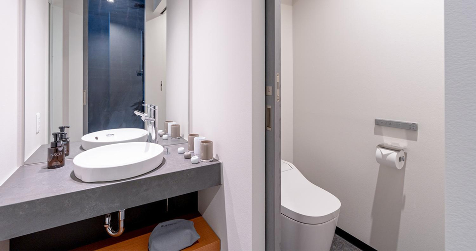 Bathroom 21