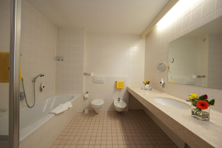 Bathroom 2, Jagerhof, Region Hannover