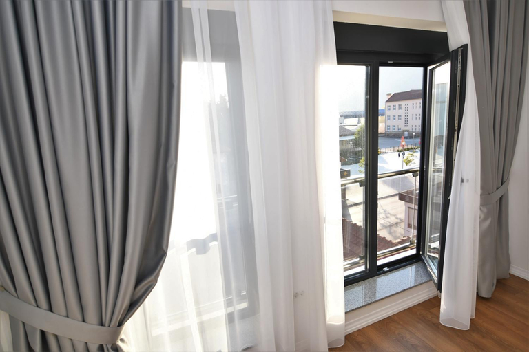 Others 3, Elan Luxury Apartments & Rooms