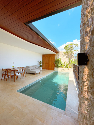 Swimming Pool 7