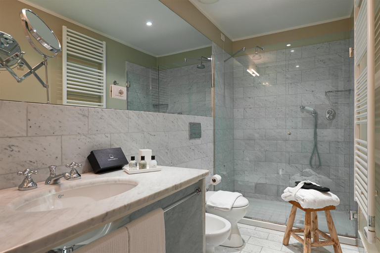 Bathroom 3, Maison Borella, Milano