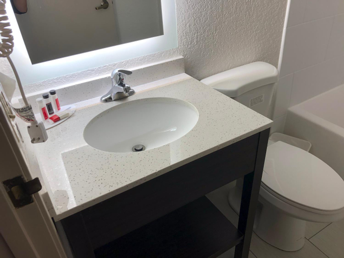Bathroom 4