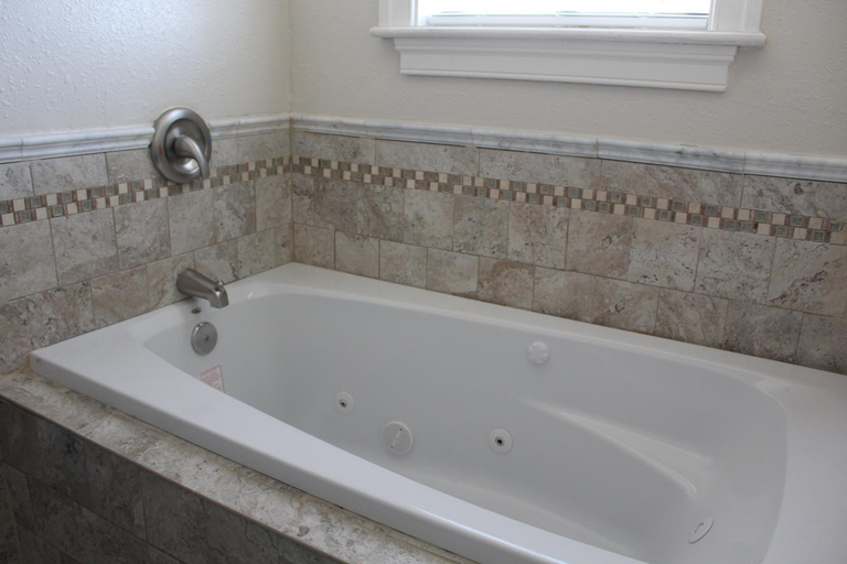 Bathroom 3, Pierhouse Bed & Breakfast, Dare