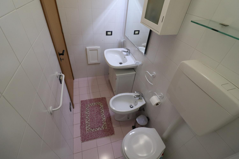 Bathroom 3, Travellito Vacanze Apartment Sophia Otranto, Lecce
