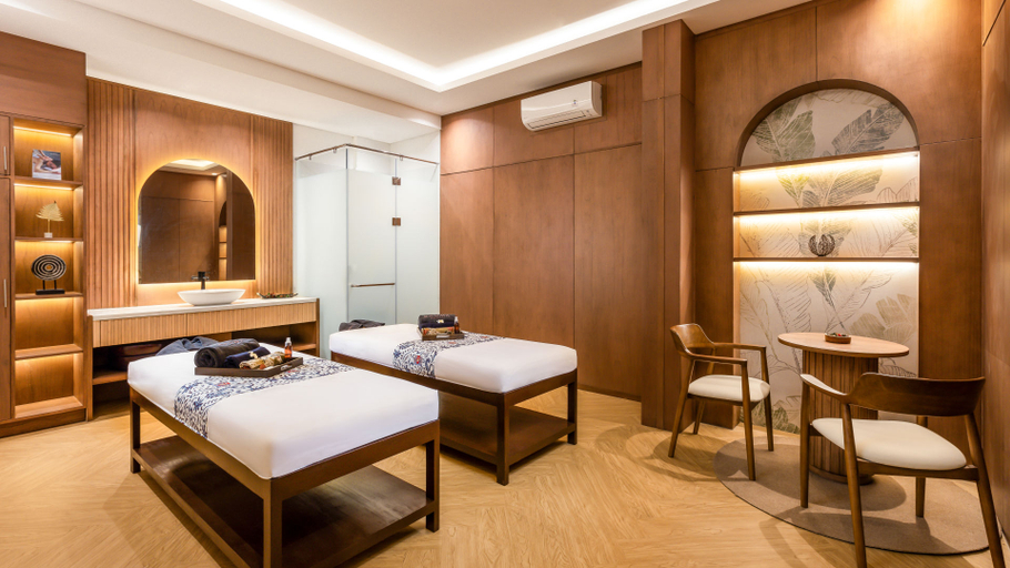 The Wujil Resort and Conventions Semarang - Sport & Beauty