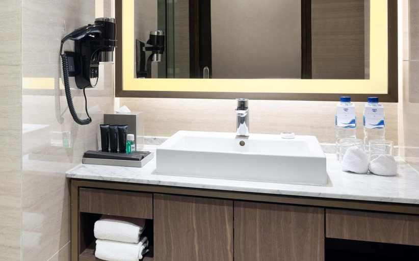 Bathroom 9