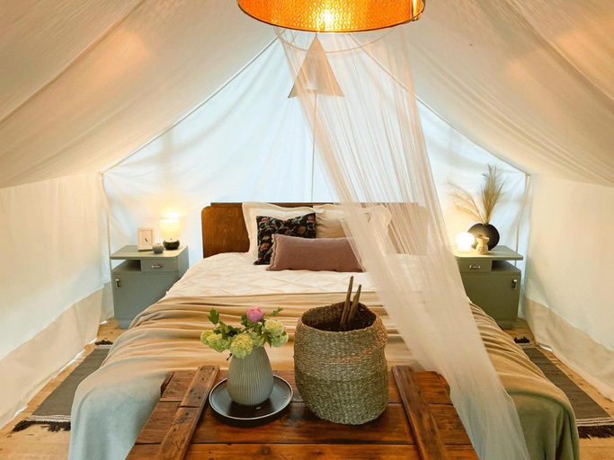 Bed, Vintage tent at the Lovsin Estate, Žakanje